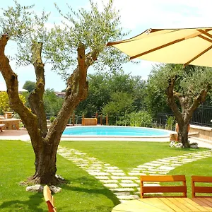 Bed & Breakfast La Valle Dei Casali